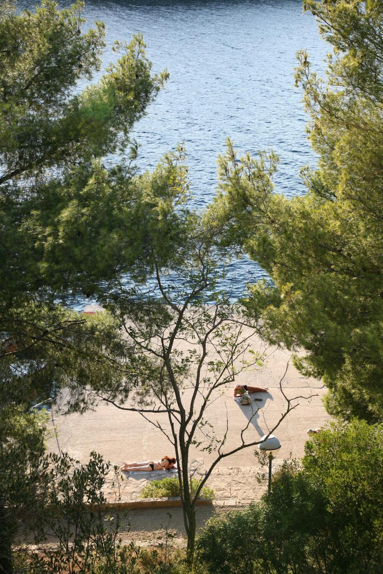 Hotel Sali Exterior foto